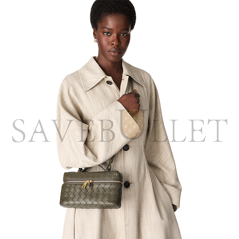 BOTTEGA VENETA BANG BANG 789109V3IV13228 (22*12.5*5cm)